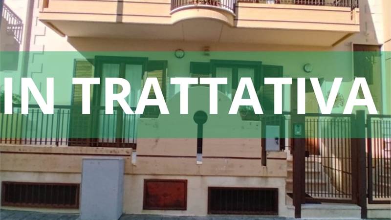 QUADRILOCALE CON TERRAZZO A LIVELLO E  BOX AUTO